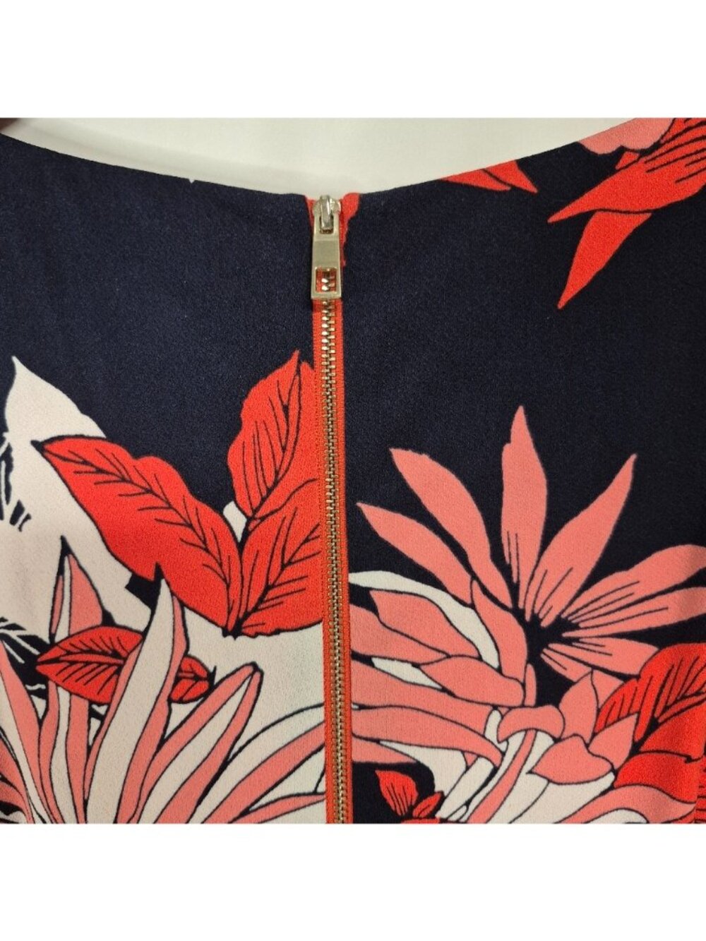 Vince Camuto Women Navy Blue Coral Floral 3/4 Sleeve Sheath Dress Size 8 - Picture 7 of 7